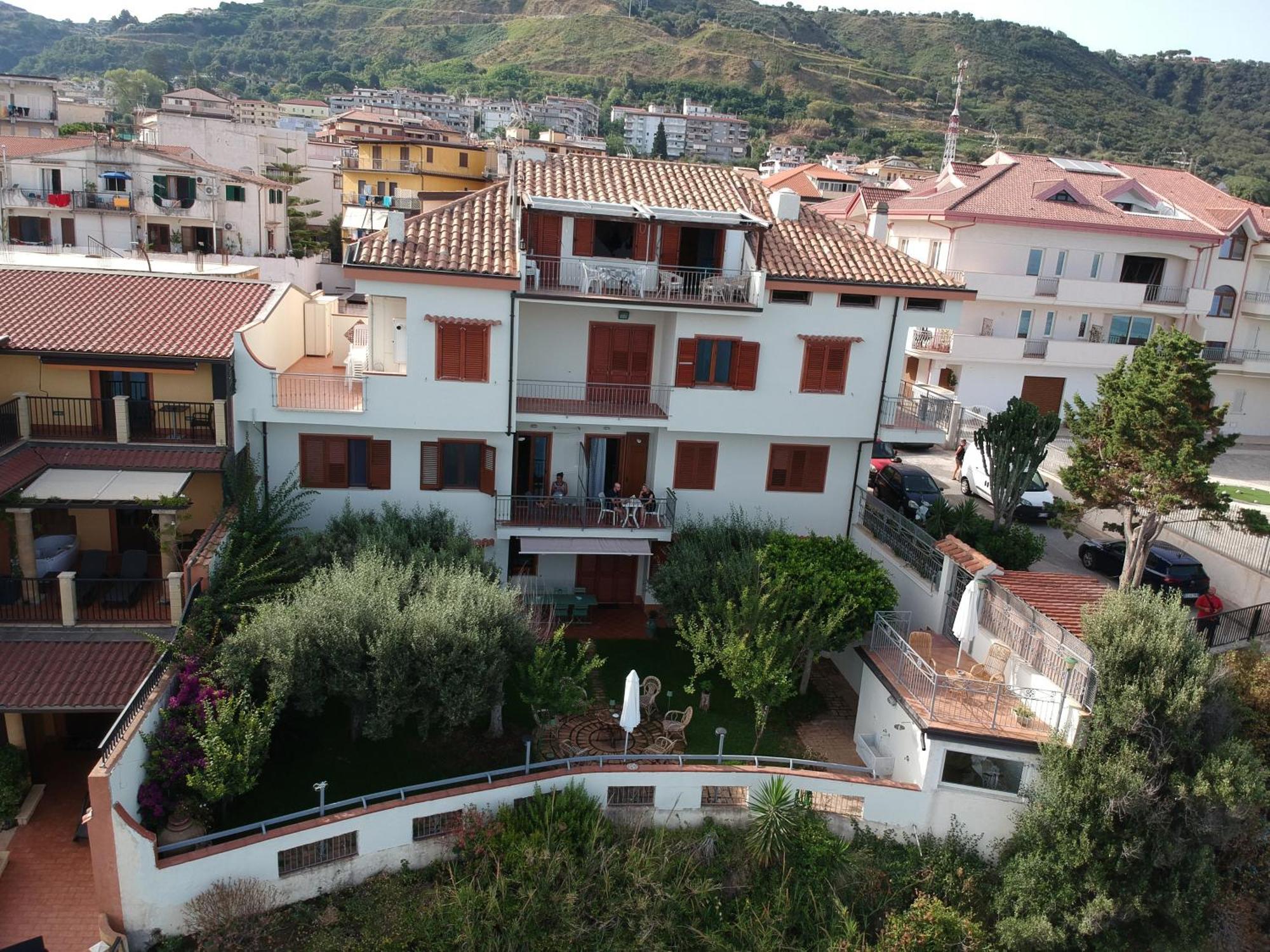 Caia Appartamenti Tropea Exterior foto