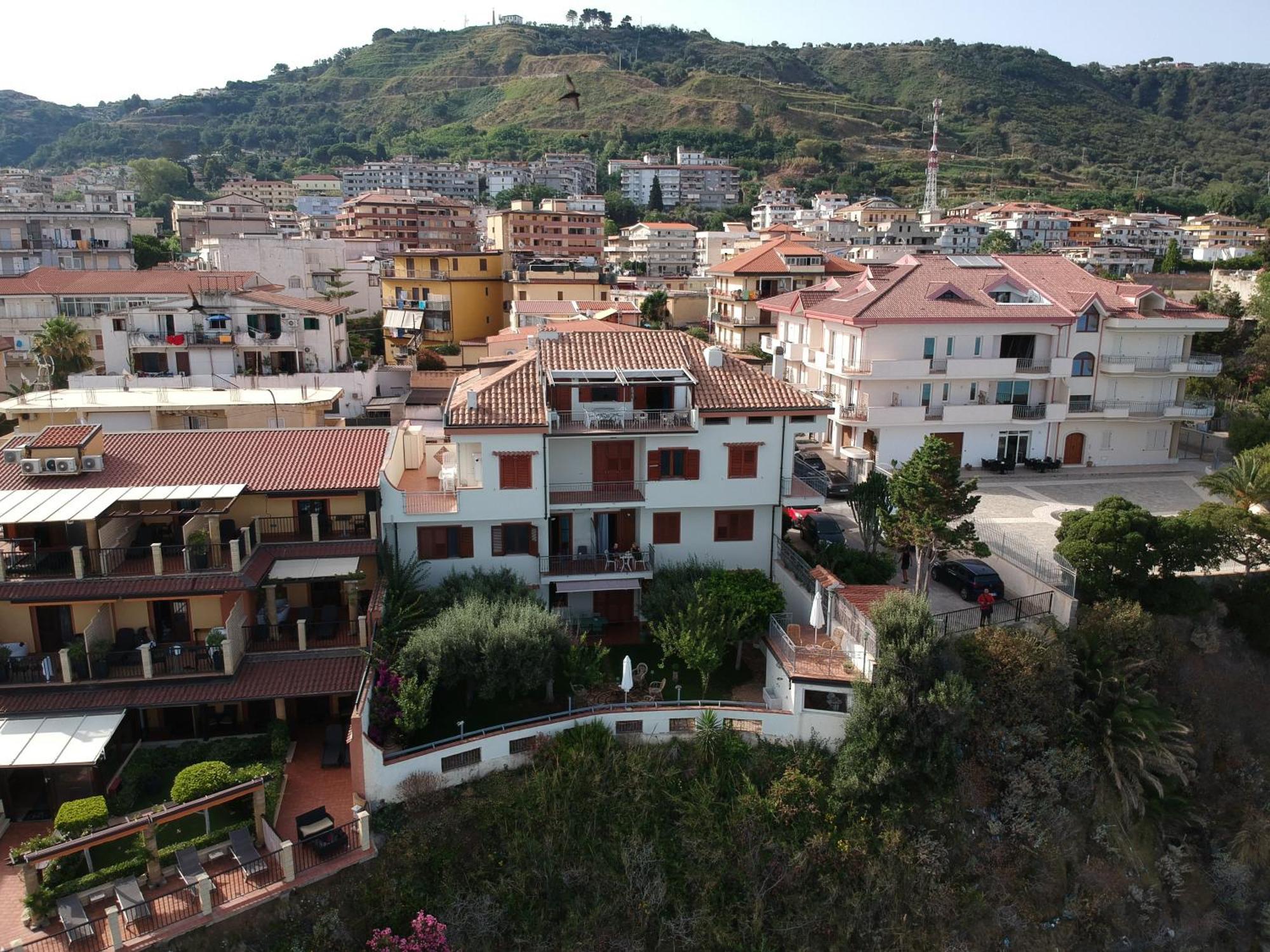 Caia Appartamenti Tropea Exterior foto